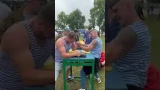 Ребята с праздником!! Слава ВДВ!!!