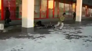 Могу хоть 100 раз смотреть!Ахаха))