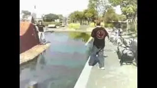 孤島　に　ジャンプ　で　上陸　！