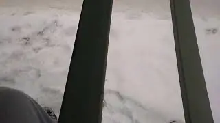 Пытаюсь залезть на крышу остановки день первый!!!