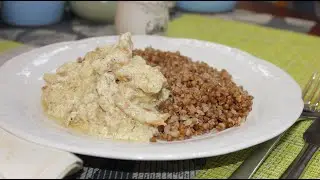 Рагу из куриной грудки в яичном соусе