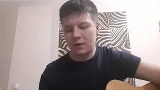 У беды глаза зелёные.