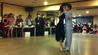 Peninsula y Jinsuk Muchacha - Guapeando (Anibal Troilo)