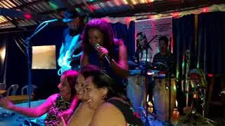 Meu Ébano - Ana Aparecida  na festa de Lene Hall no Beer House - Aracaju