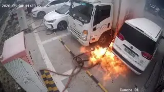 Multiple Electric Car EV Chemical Fire Burns @ Charging Station // Dongguan, Guangdong, China 5/8/20