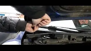 Установка упора капота Mazda CX5