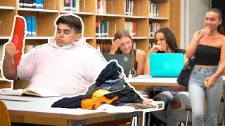 LLEVANDO MUCHAS CAMISETAS en la BIBLIOTECA 2 !+50👕 [Cámara Oculta]