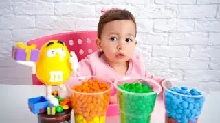 УЧИМ ЦВЕТА. Играем с M&Ms / Learn Colors Baby Doll Bath Time M&Ms Chocolate