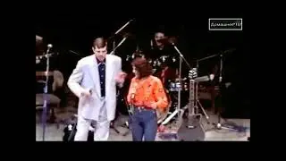 А  Новиков  Н  Штурм. С красавицей в обнимку.