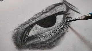 Simple Way to Draw REALISTIC Eyes 👀 - Shading Tutorial - For Beginners