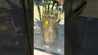 That’s a Huge Infinity Gauntlet Replica #avengersendgame