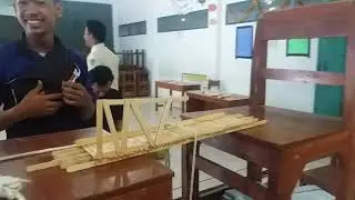 Cara Uji Bridge Building Contest. 😂