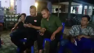Nyantai dgn suara emas @Paklong 🤣🤣