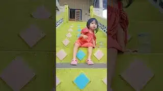 santai di tangga tetangga sambil makan sosis #shorts #short #funny #viralvideo #shortvideo