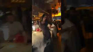 Когда она поет и танцует♥️