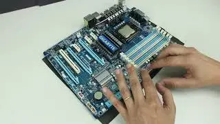 Placa mãe com 6 slots de memória RAM e 2 slots PCIe x16 - Gigabyte GA-X58-USB3