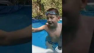Заборье.Каркасный бассейн.Дети