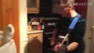 Смешной ролик с попугаями. Смотреть всем!