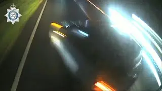 #NEARMISS | Man almost causes head-on crash with lorry during dangerous overtake