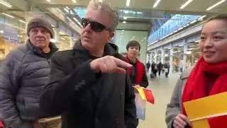 Freedom of speech- Police called to stop Piano livestream in a public place in the UK 🇬🇧