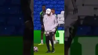 Ancelotti Ball Skills are still ridiculously good! #carloancelotti #ancelotti #ifnnews