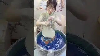 Making Chinese hand-painted fans, half natural, half artificial. #painting #art #diy