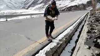 Pakistan, Khunjerab Past