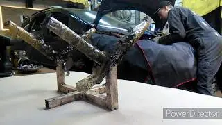 Peugeot 308, 1.6 HDi timing belt and chain replacement. Injector removal