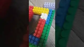пирамида из конструктора