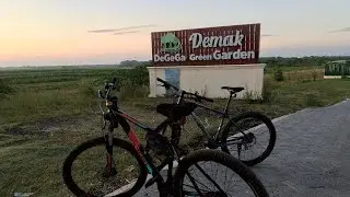 Gowes Dari Jepara Ke  Demak Green Garden