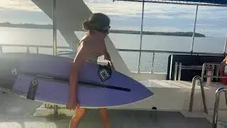 How Guys Buy A Surfboard - The Underarm Test!