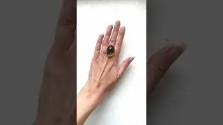 Кольцо с раухтопазом овальное на руке 1380 