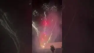 Красивый салют на юбилей