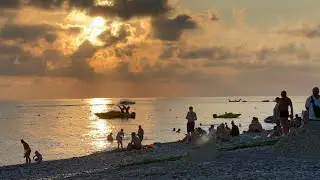 ЛАЗАРЕВСКОЕ СОЧИ- Закат на море. Пляж Приморский, Багратион обновился и изменился. Конец июня 2023