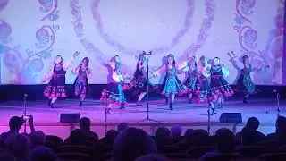 Русский веселый танец ансамбля Берегиня