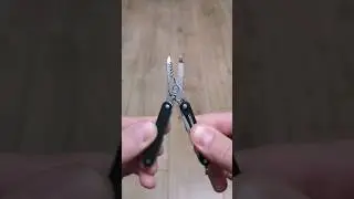 LEATHERMAN SQUIRT ES4