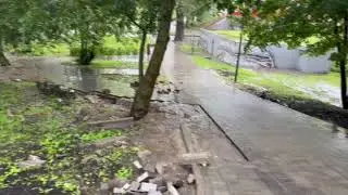 Черняховск. Вода течёт в парк (11.07.2024)