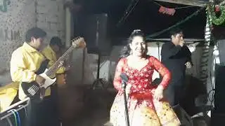 VERÓNICA LEÓN EN HUAYAN CONCIERTO