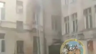 Люди падали из окон при пожаре на Троицкой