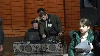 Александр Анишев Саша поёт у Хацуковых