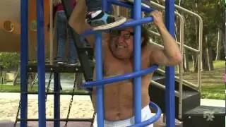 It's Always Sunny in Philadelphia - Frank stuck on the Playground