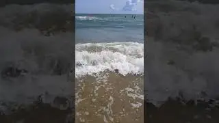 ЛІТО - МОРЕ- ХВИЛІ...