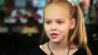 Кіра та Аня Старий Цирк