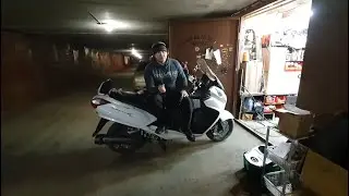 Knocking in the engine of the sym maxsym 400.