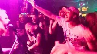 Finnoguns Wake Live Punk Shoegaze Fun Moshpit Duke Enmore Newtown Sydney Feb 2 2024