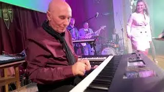 Elena Gritskiv feat. Jazz-fusion band ARAMIS - Night in Tunisia