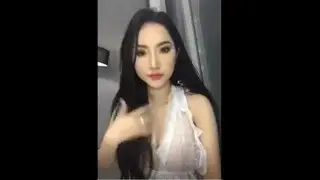 Beautiful girl taking bikini picture - Live Stream