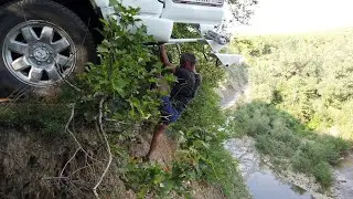 Модный спуск с обрыва | Fashionable descent from a cliff