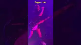 Poppy singing the song 