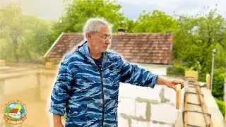 Наша стройка! Вяжем арматуру под дождём!